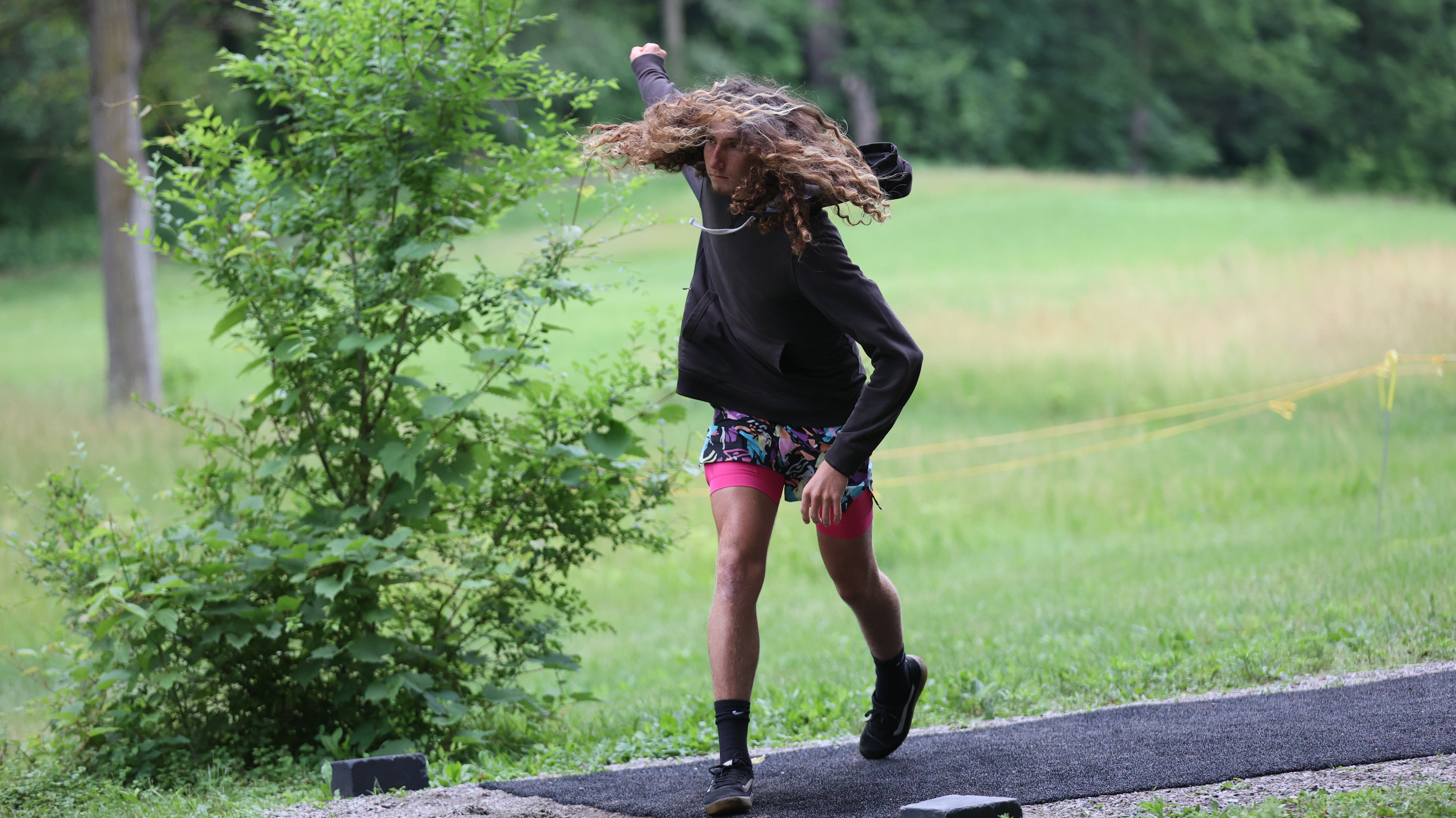 Best Stretching Exercises Before a Disc Golf Round
