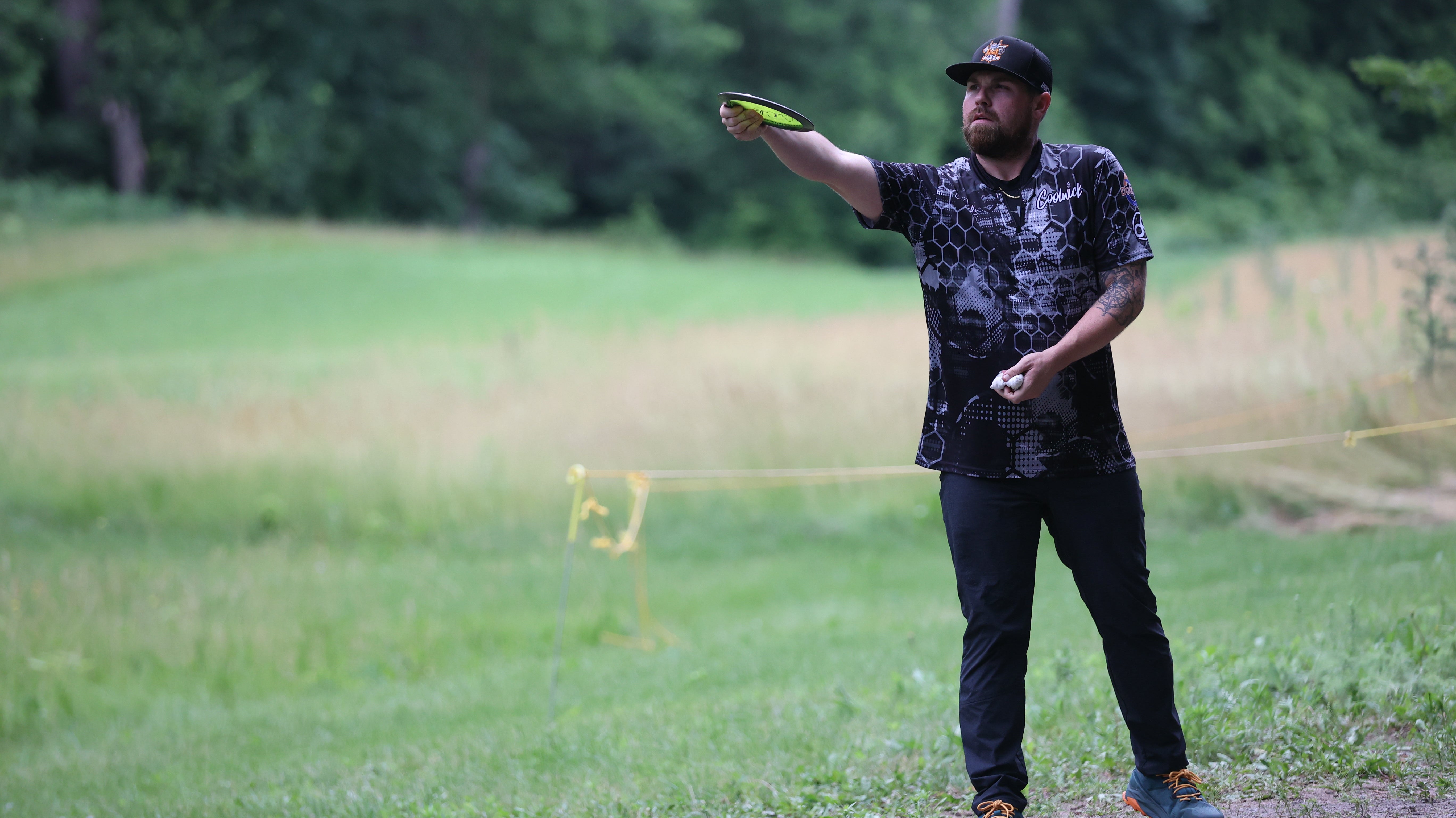 Best Disc Golf Gifts Under $30 – Awesome Presents for Any Player