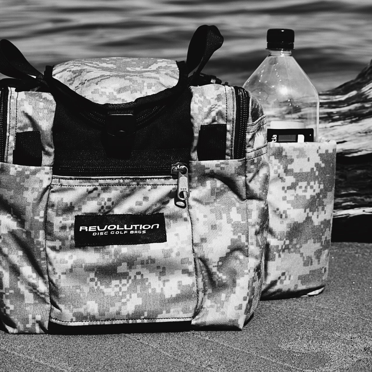 Revolution Mini Deluxe V3 Disc Golf Bag - Onyx - Gotta Go Gotta Throw