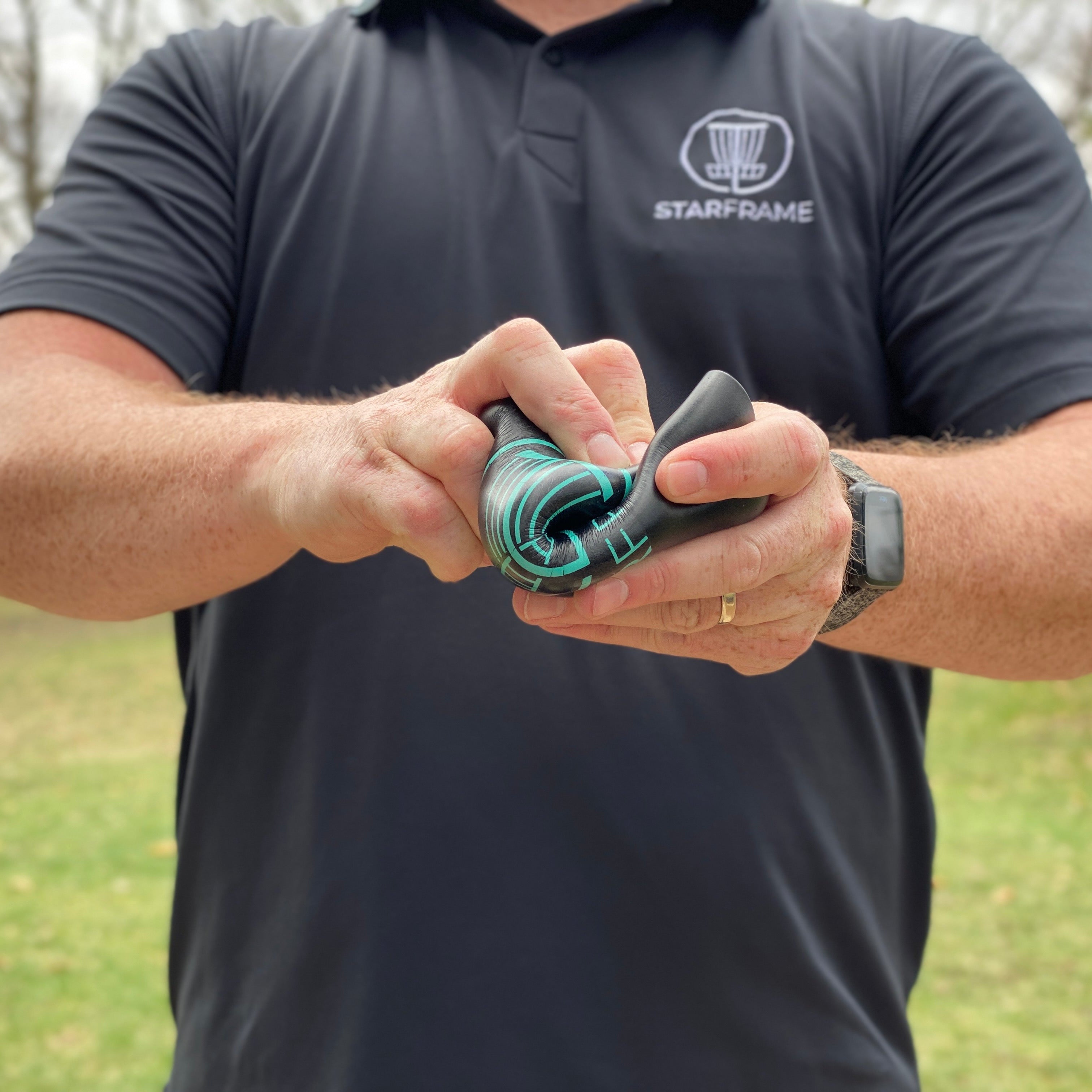 Flying Disc Golf Knee Pad Squish - Gotta Go Gotta Throw