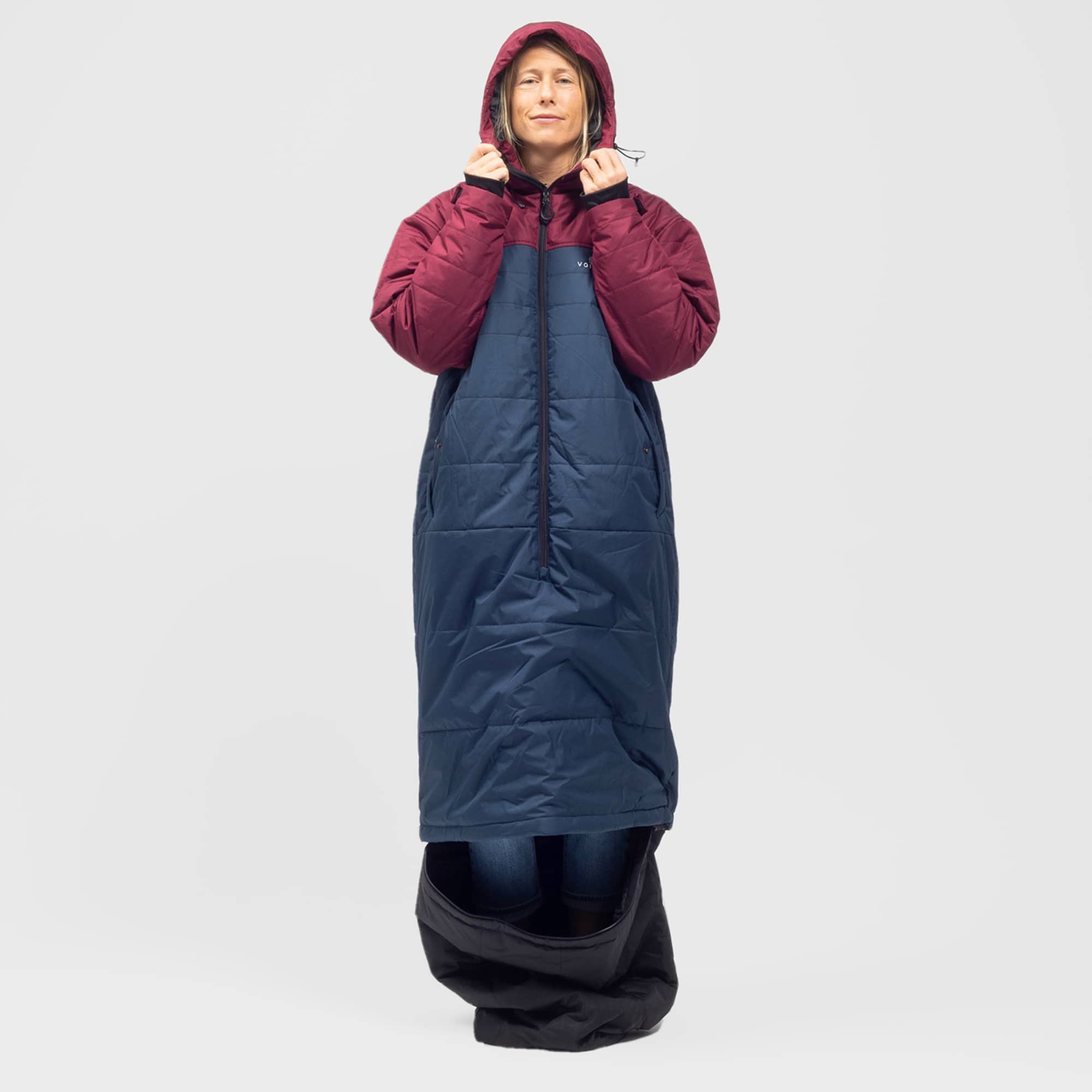 VOITED Premium Slumber Jacket for Camping, Vanlife & Indoor - Cardinal / Navy / Black