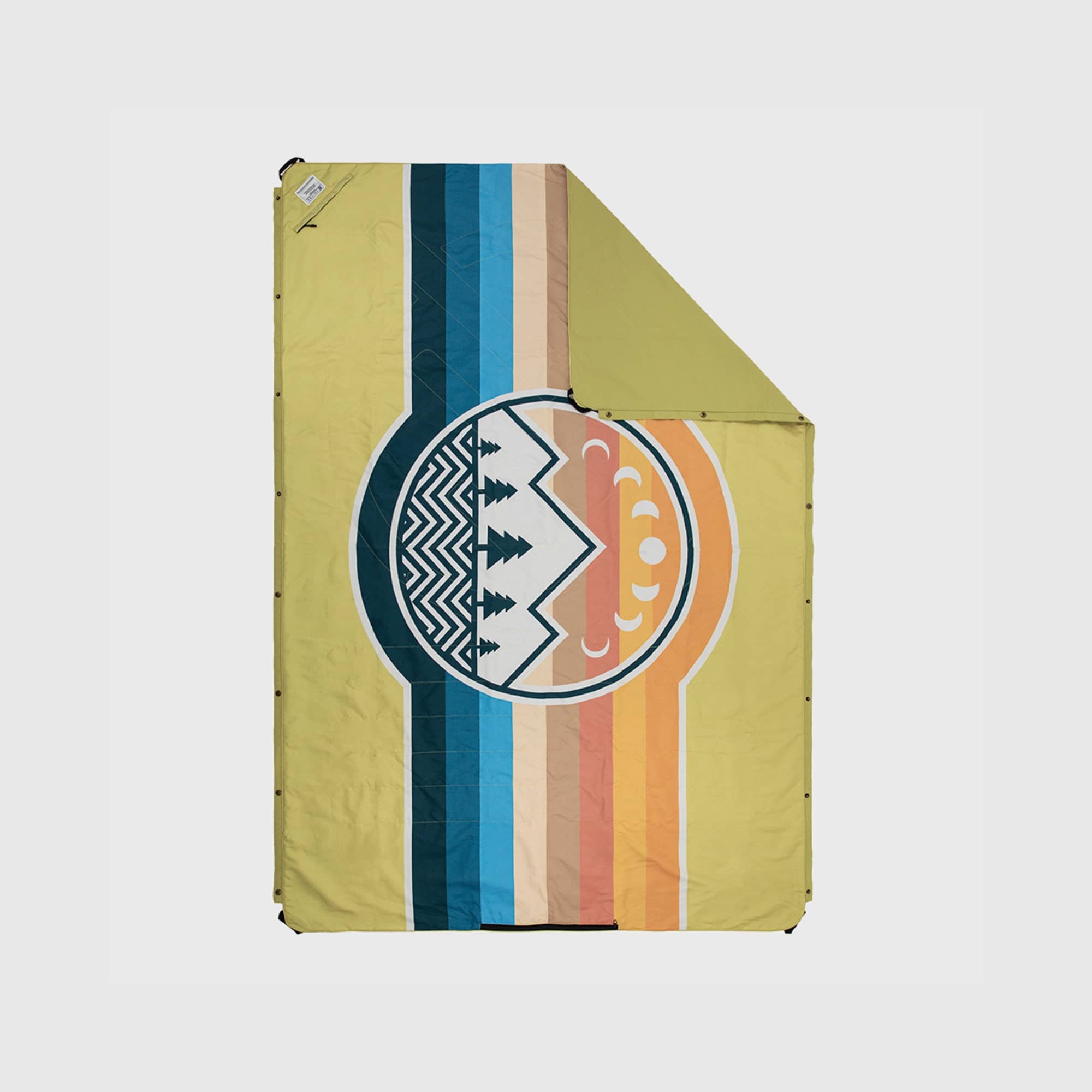 VOITED Compact Picnic & Beach Blanket - Camp Vibes / Pistachio