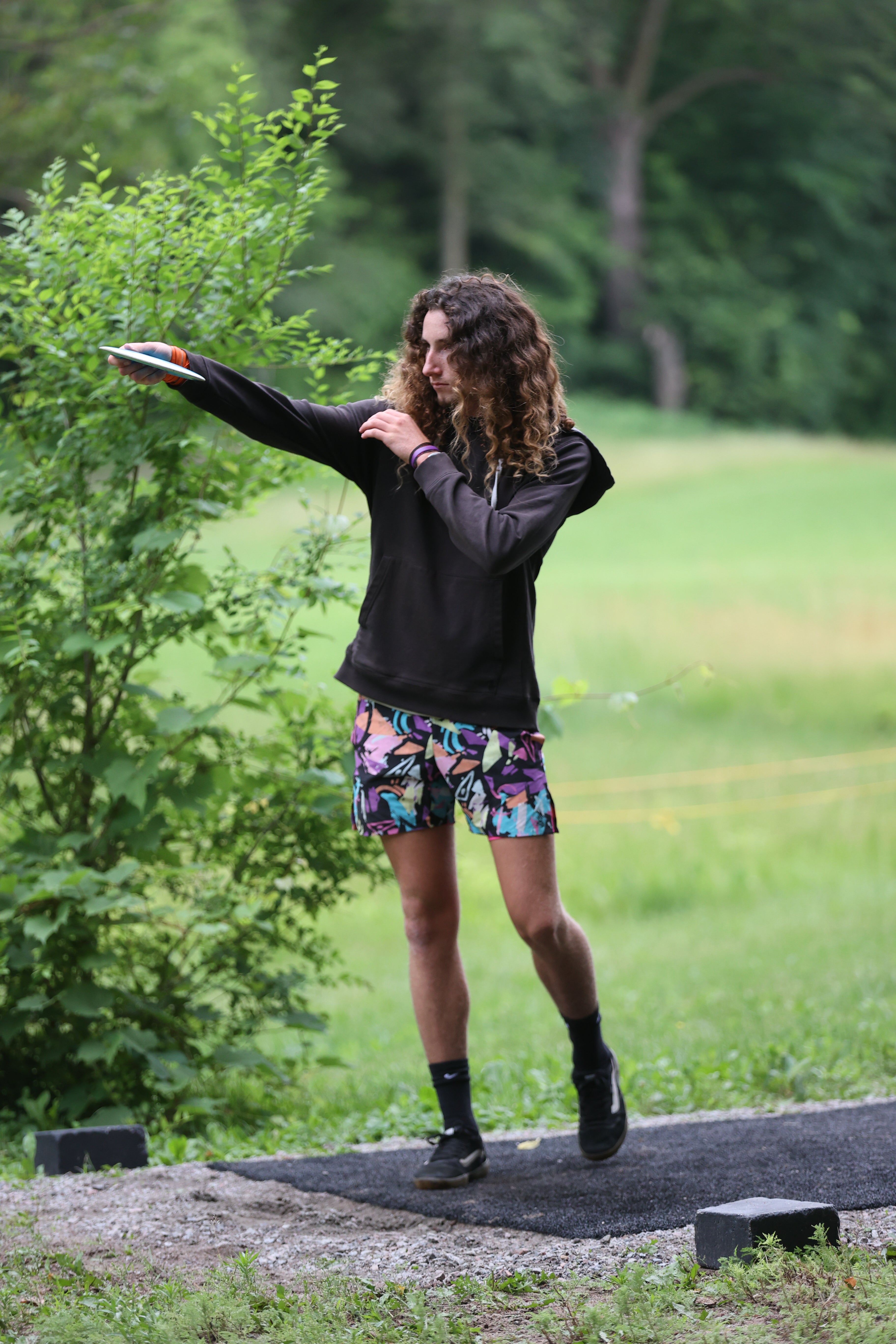 Disc Golf - Forehand vs Backhand: Which Should You Learn First?