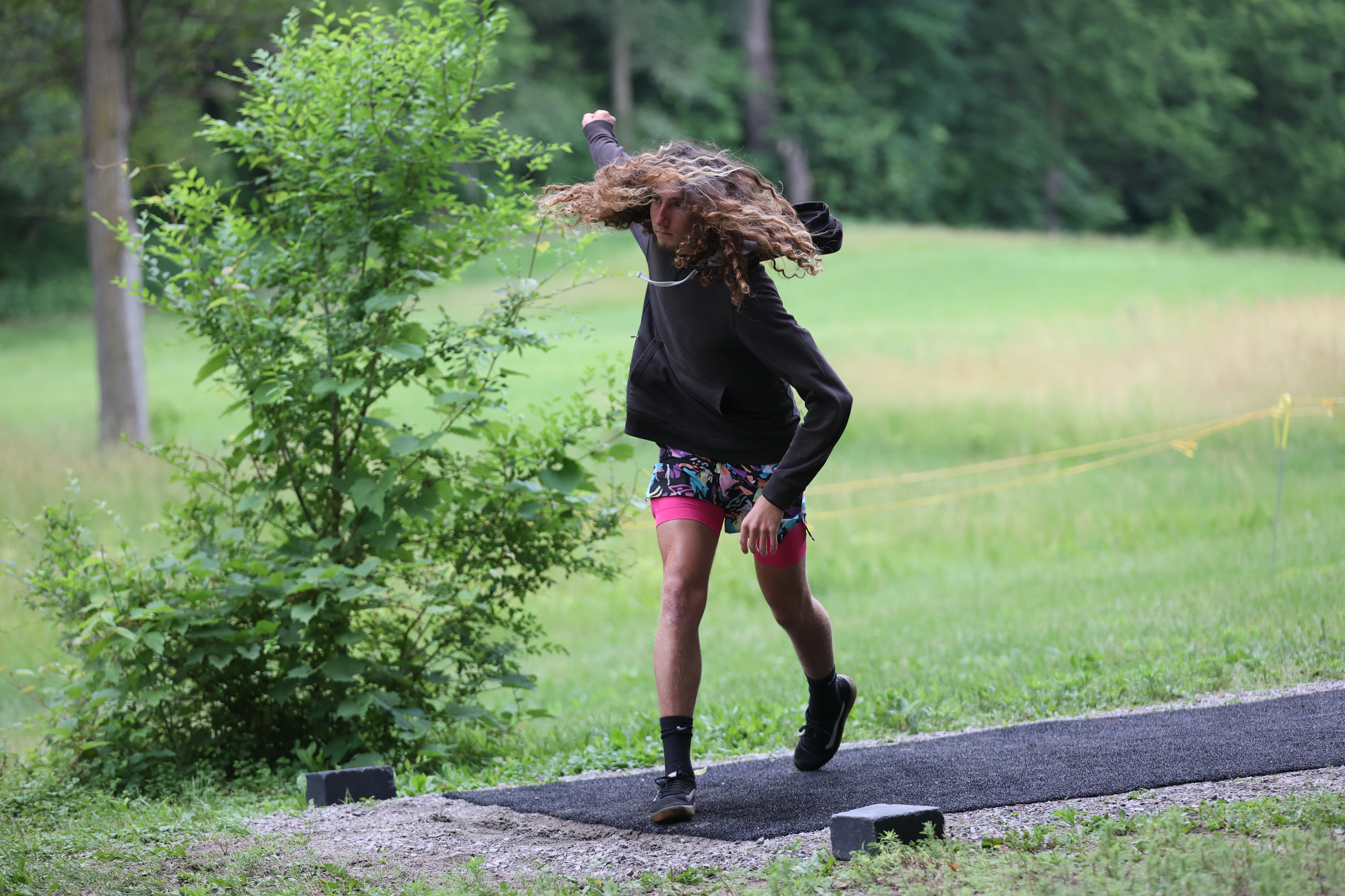 Best Stretching Exercises Before a Disc Golf Round